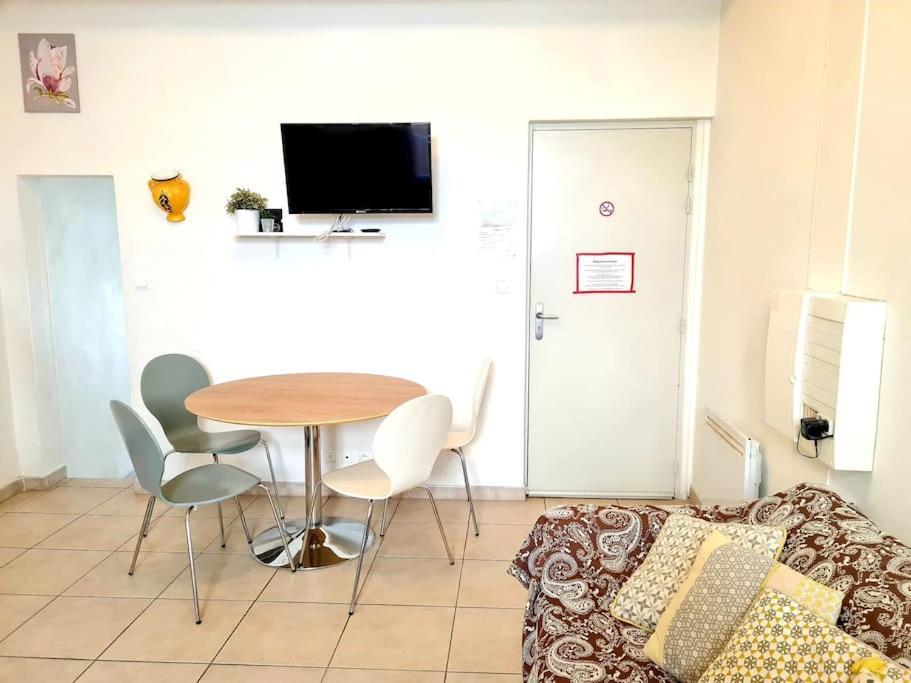 Appartement 4 Voyageurs Avec Terrasse - Wifi Carcassonne Eksteriør billede